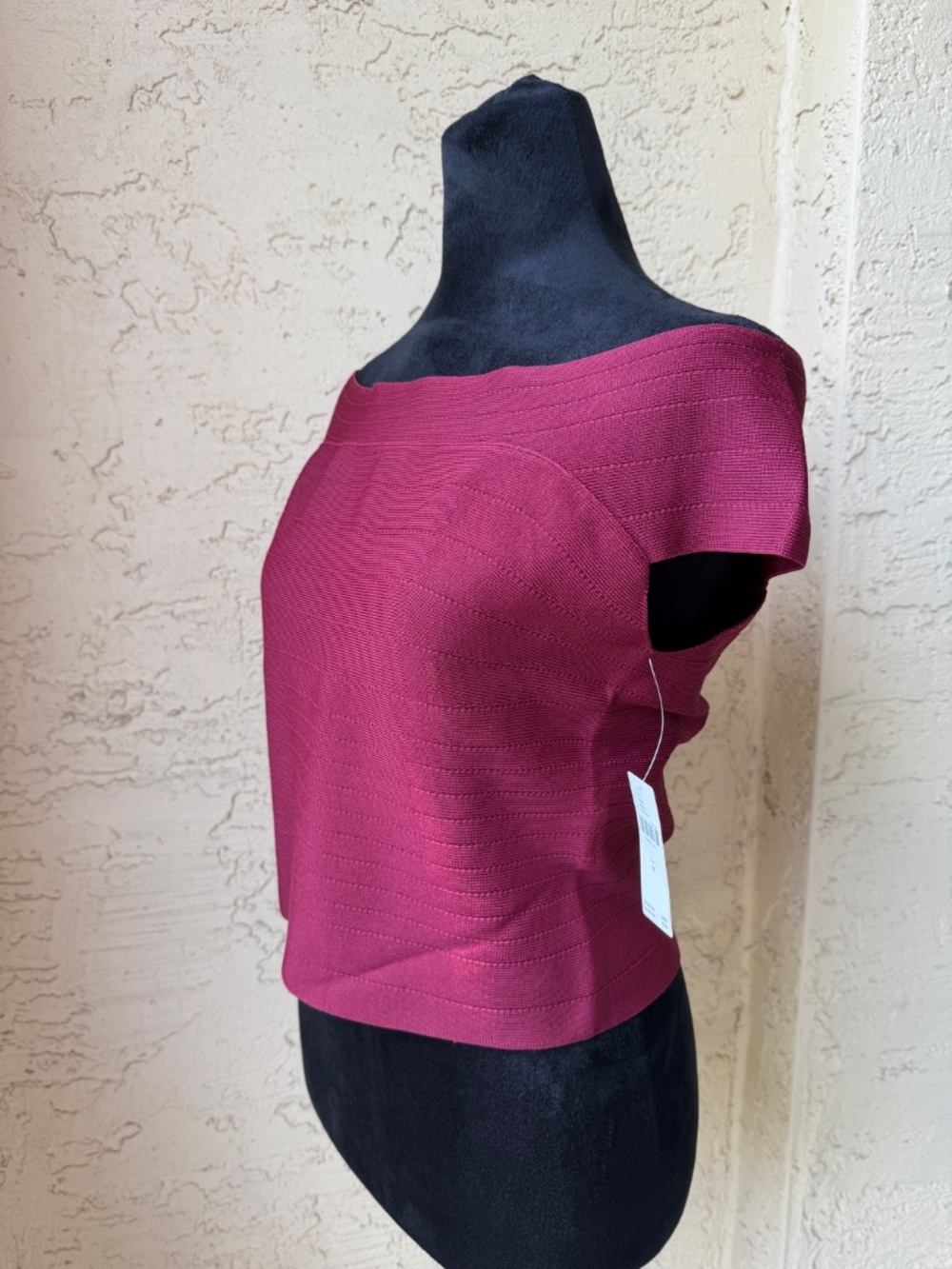 By Anthropologie Dark Wine Off-The-Shoulder Bandage Cropped Sweater Sz M NWT - Picture 5 of 13